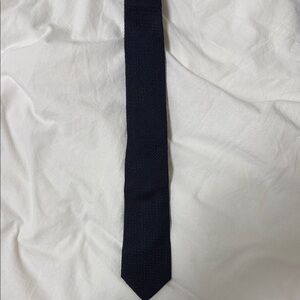 Burberry Men's Knit Tie in Navy